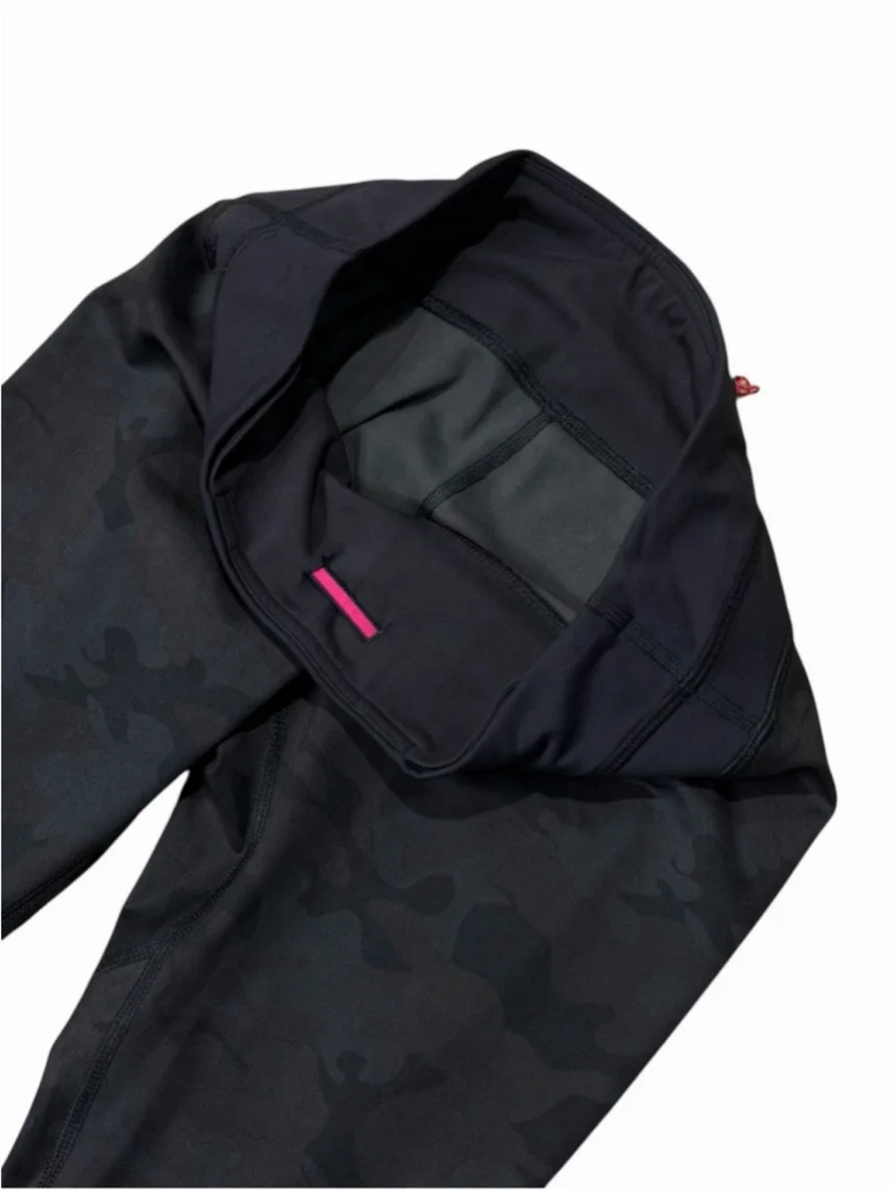 Lululemon Athletica Black Camouflage Cropped Leggings